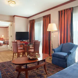 By Ihg Salonicco