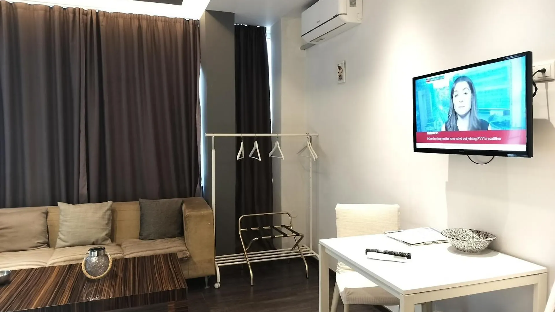 Alexandros: Luxury Apartment in Ladadika Near Aristotelous Square Thessaloniki